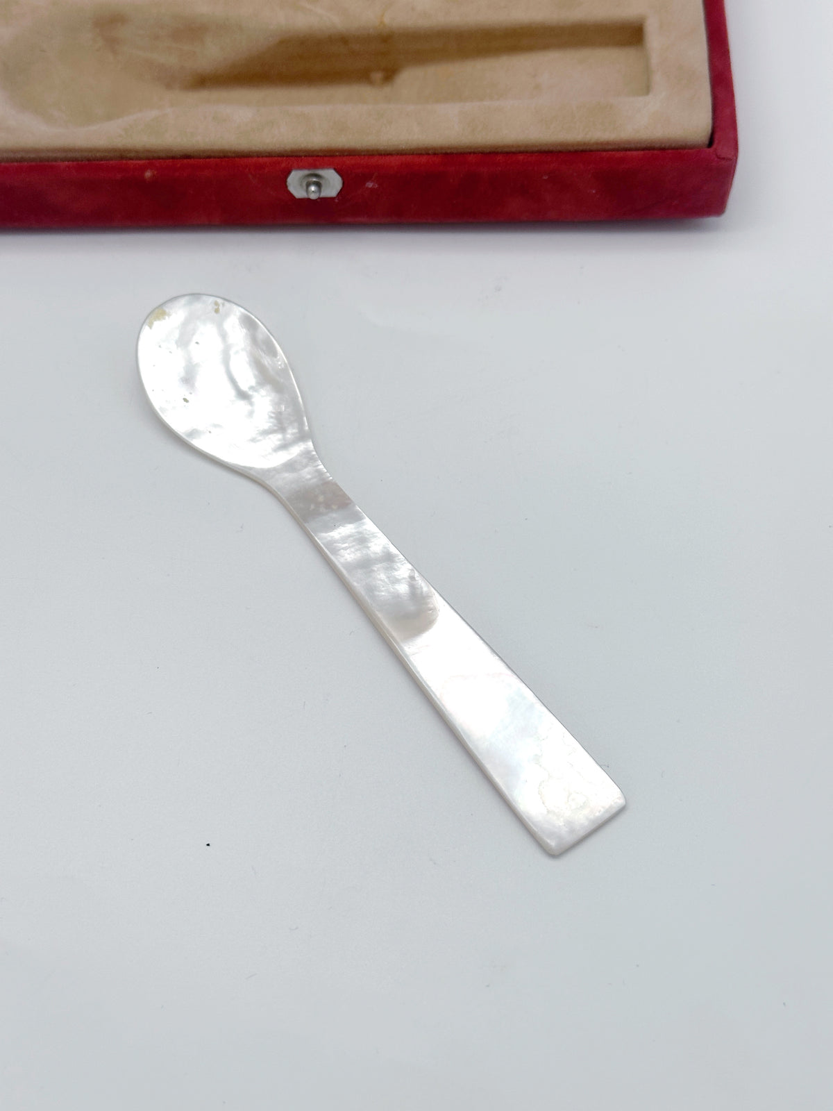 Vintage Kaviarlöffel aus Perlmutt in Box – 6 Stück