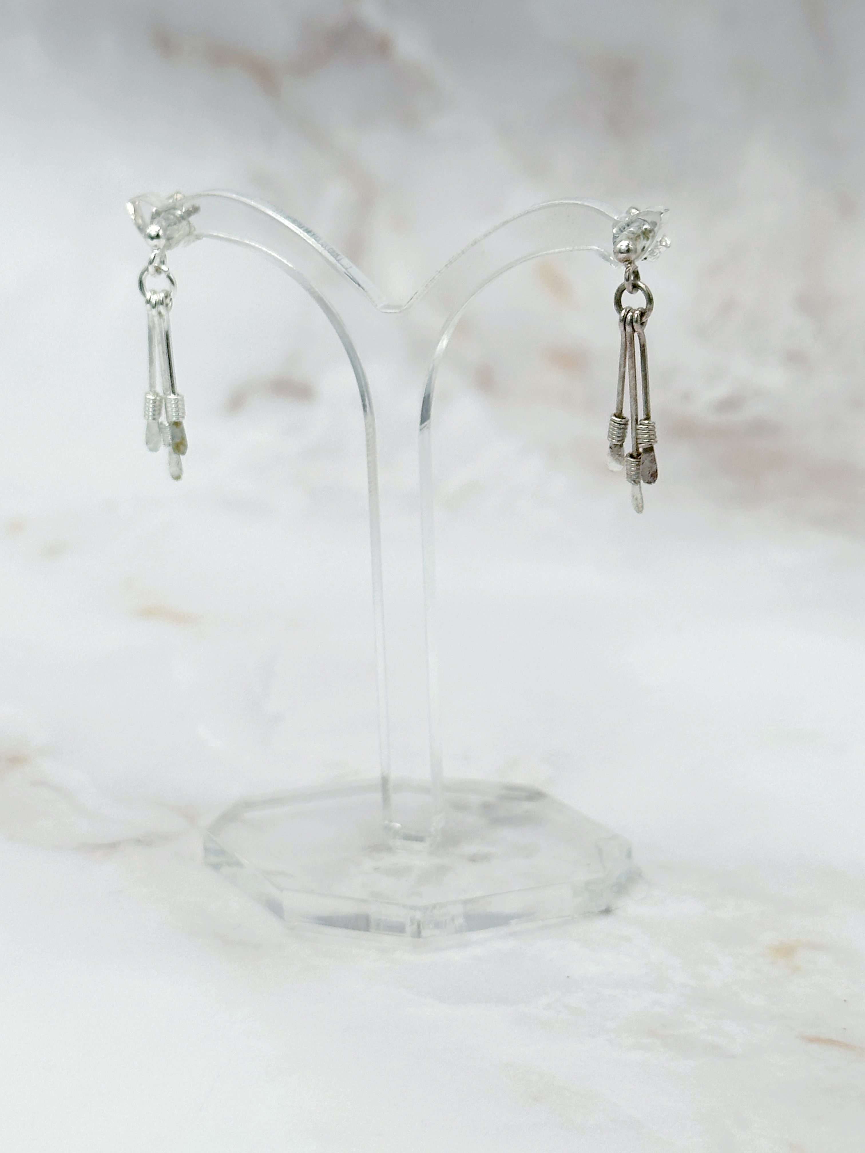Minimalistische Ohrstecker Silber mit Hängenden Stäben