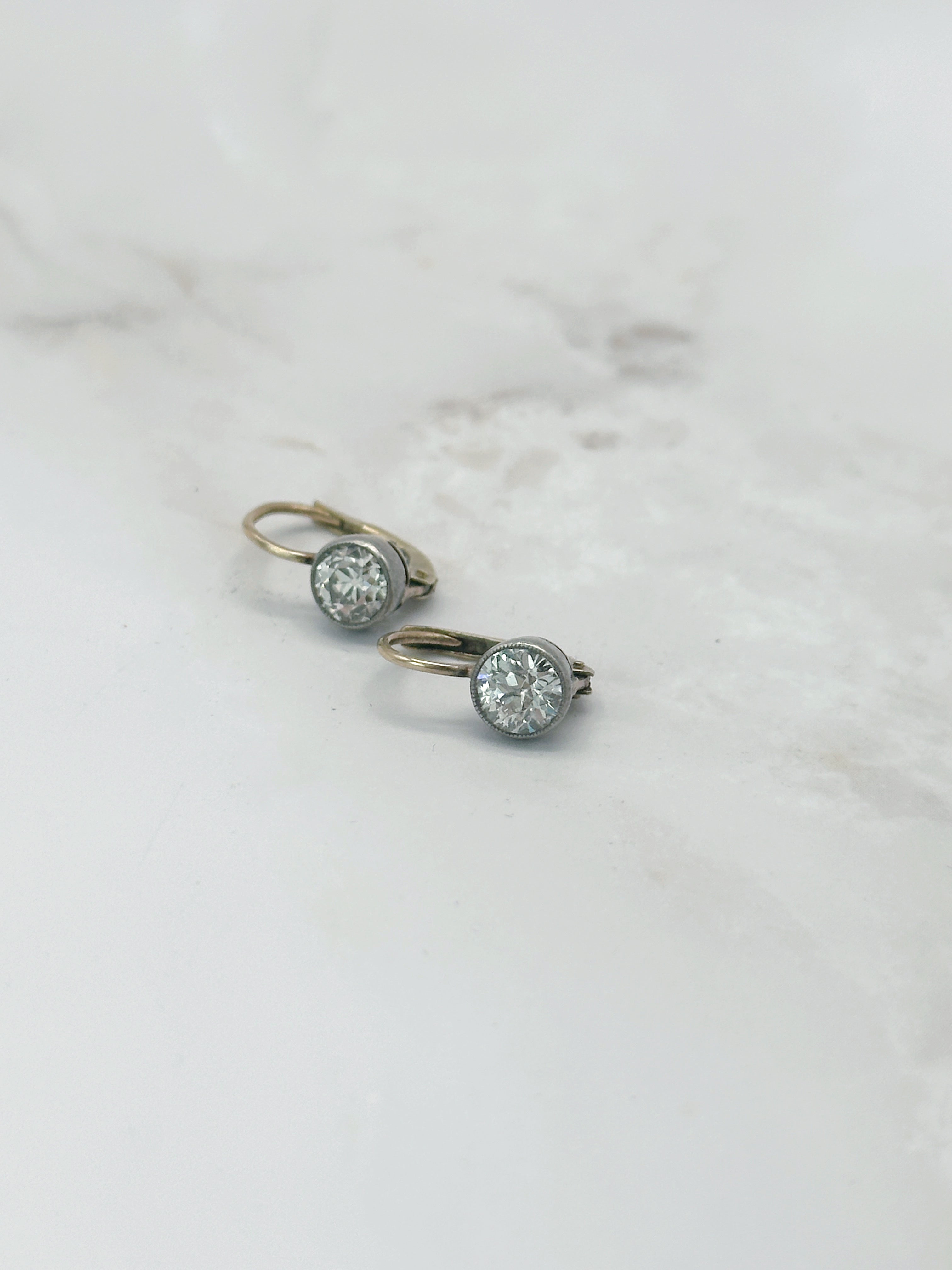 Antike Ohrgehänge mit 1,2 ct Altschliff-Diamanten in Gold & Silber um 1900