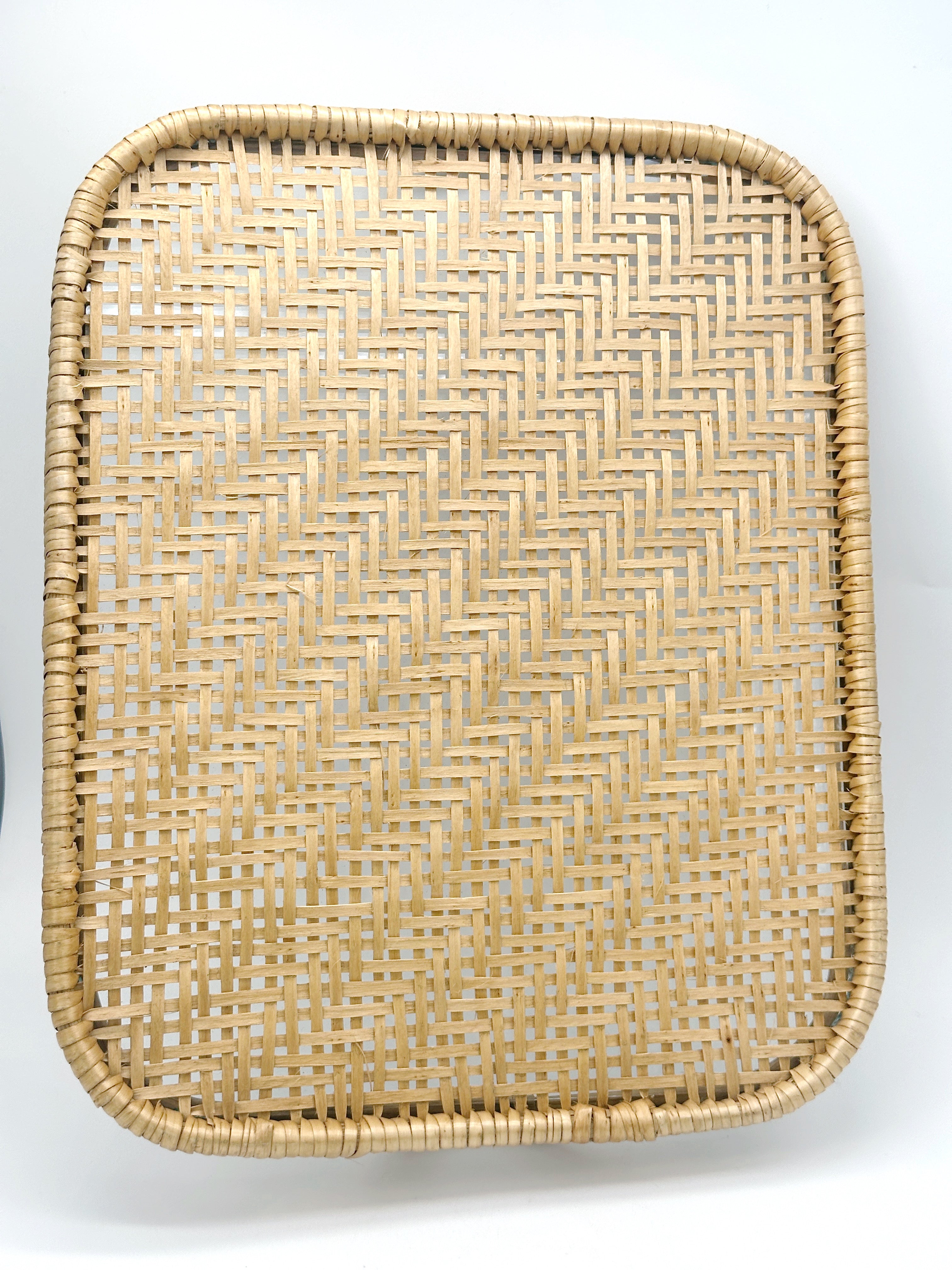 Vintage Rattan Tablett mit Glasplatte Midcentury