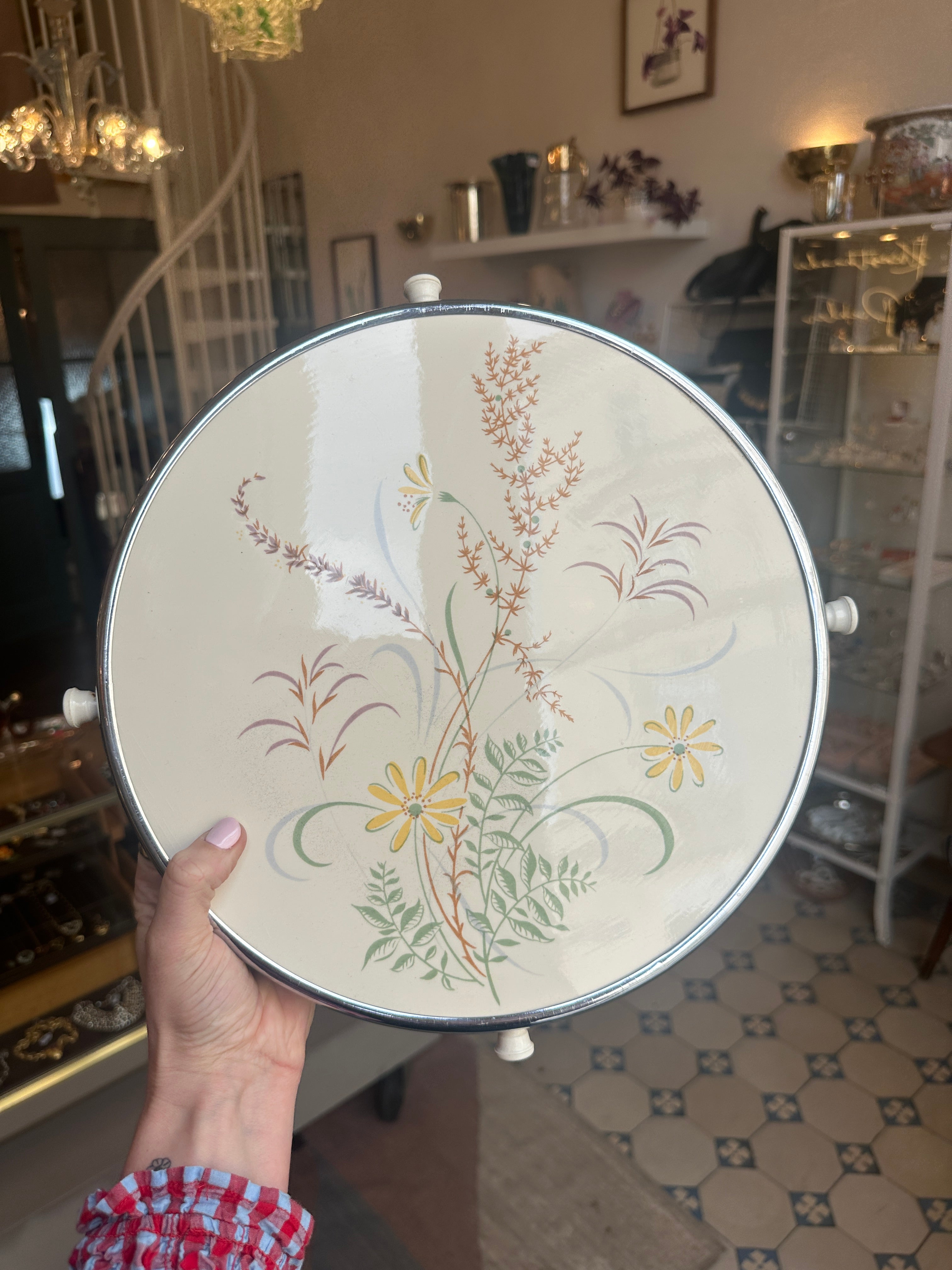 Vintage drehbare Servierplatte mit Blumenmotiv um 1940