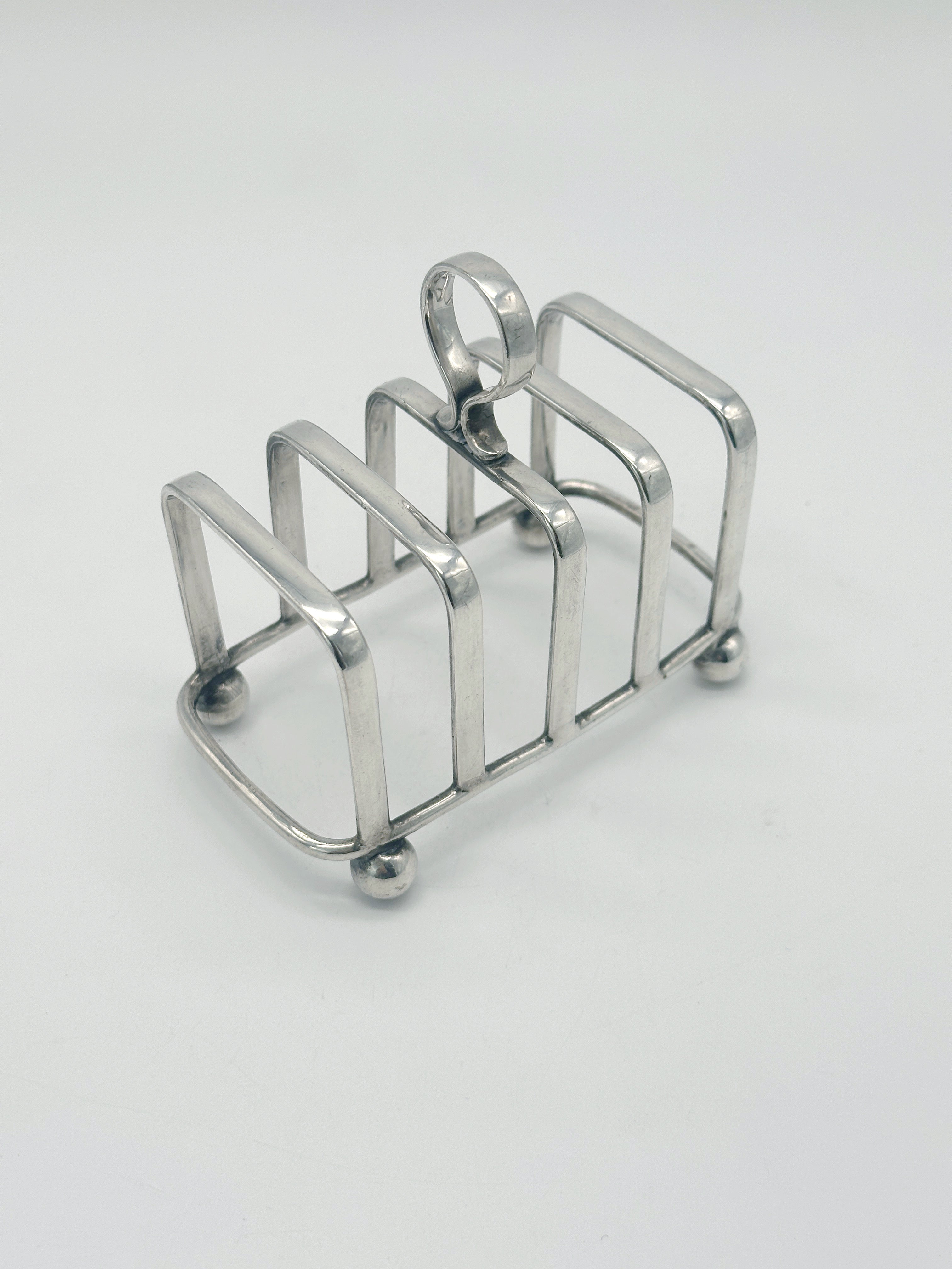 Antiker versilberter Toastständer für vier Scheiben