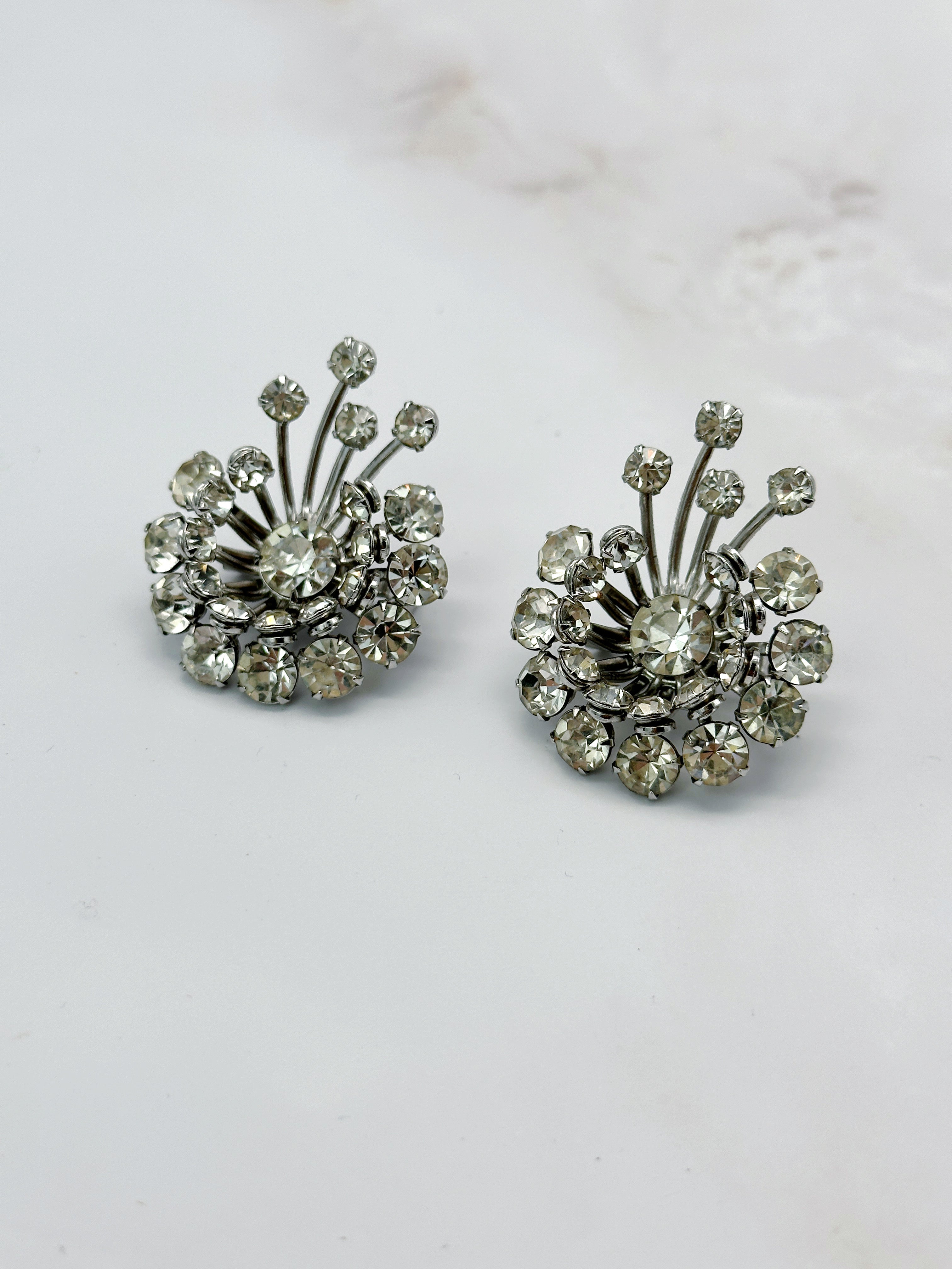 Dekorative Vintage Brosche mit Strass