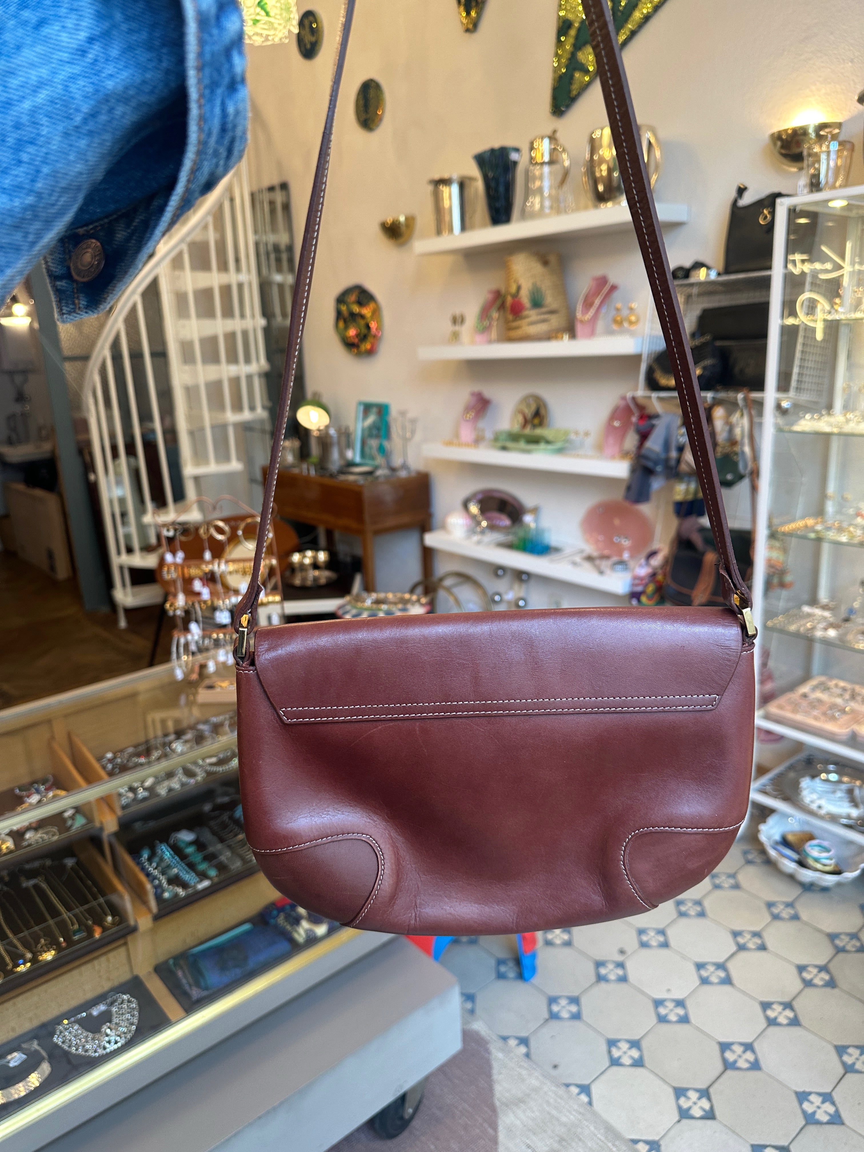 Ausgefallene Etienne Aigner Schultertasche aus mittelbraunem Leder