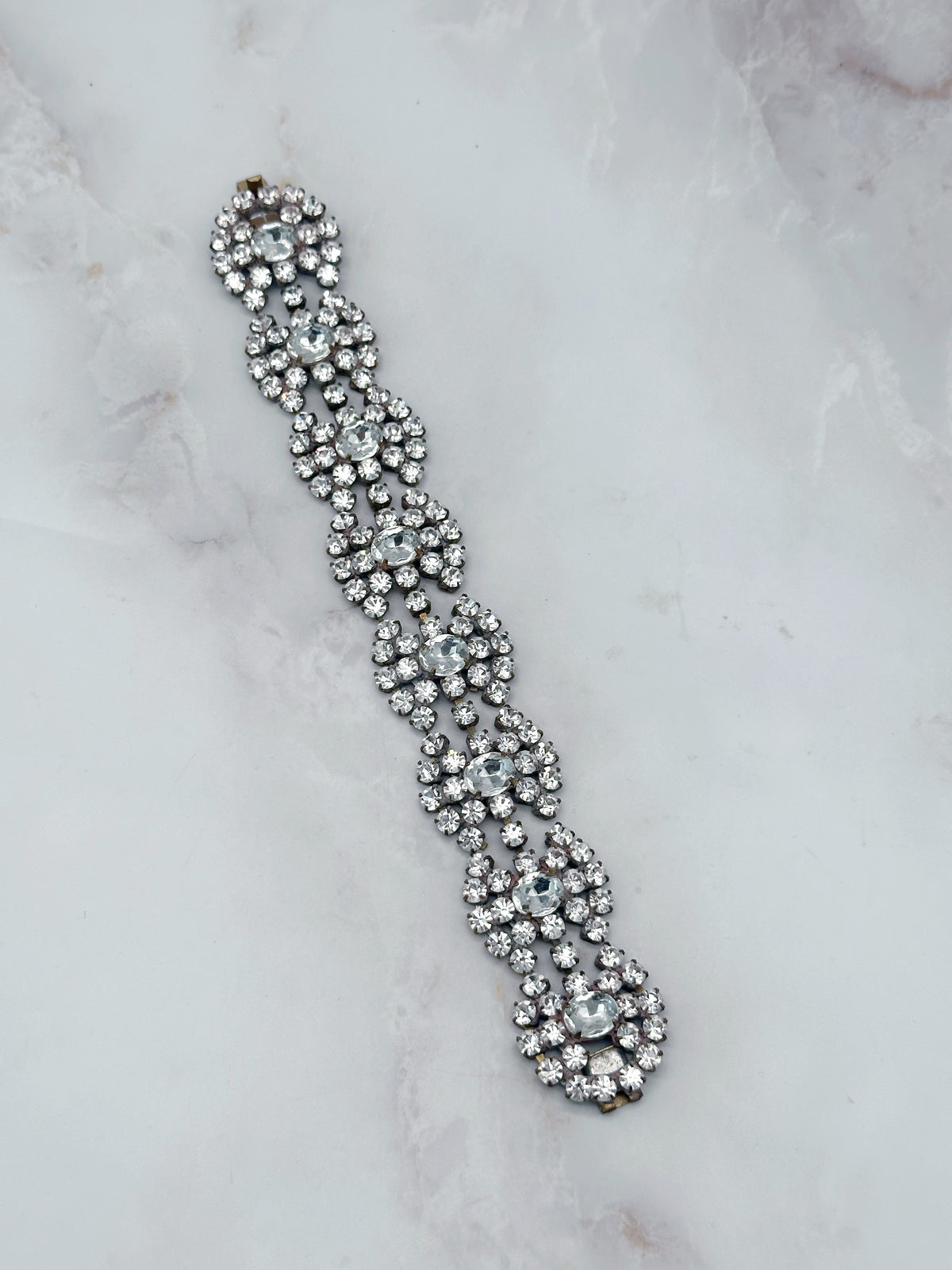 Gablonzer Vintage Armband mit großen Glaskristallen