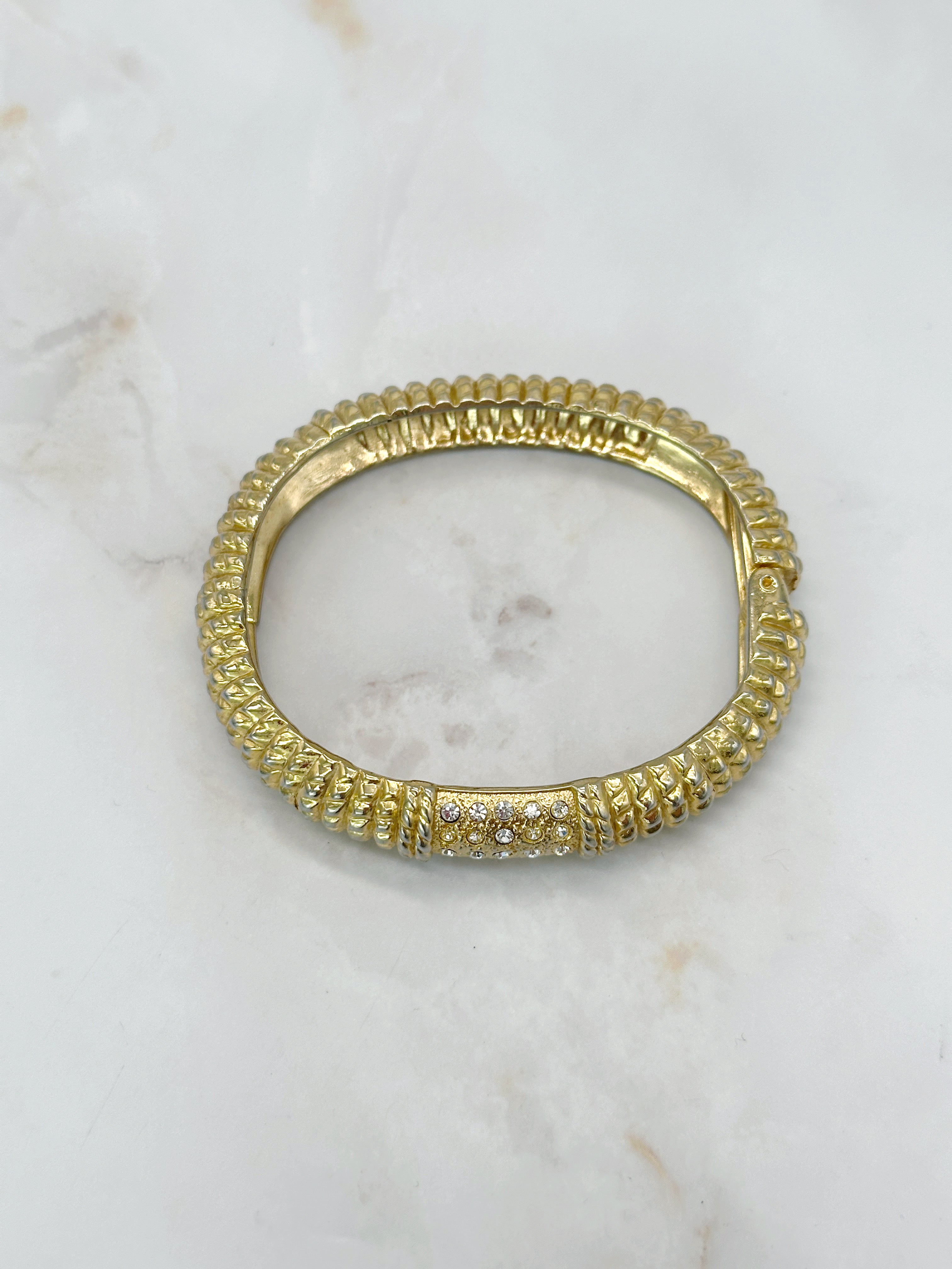 Vintage bangle with rhinestone shine