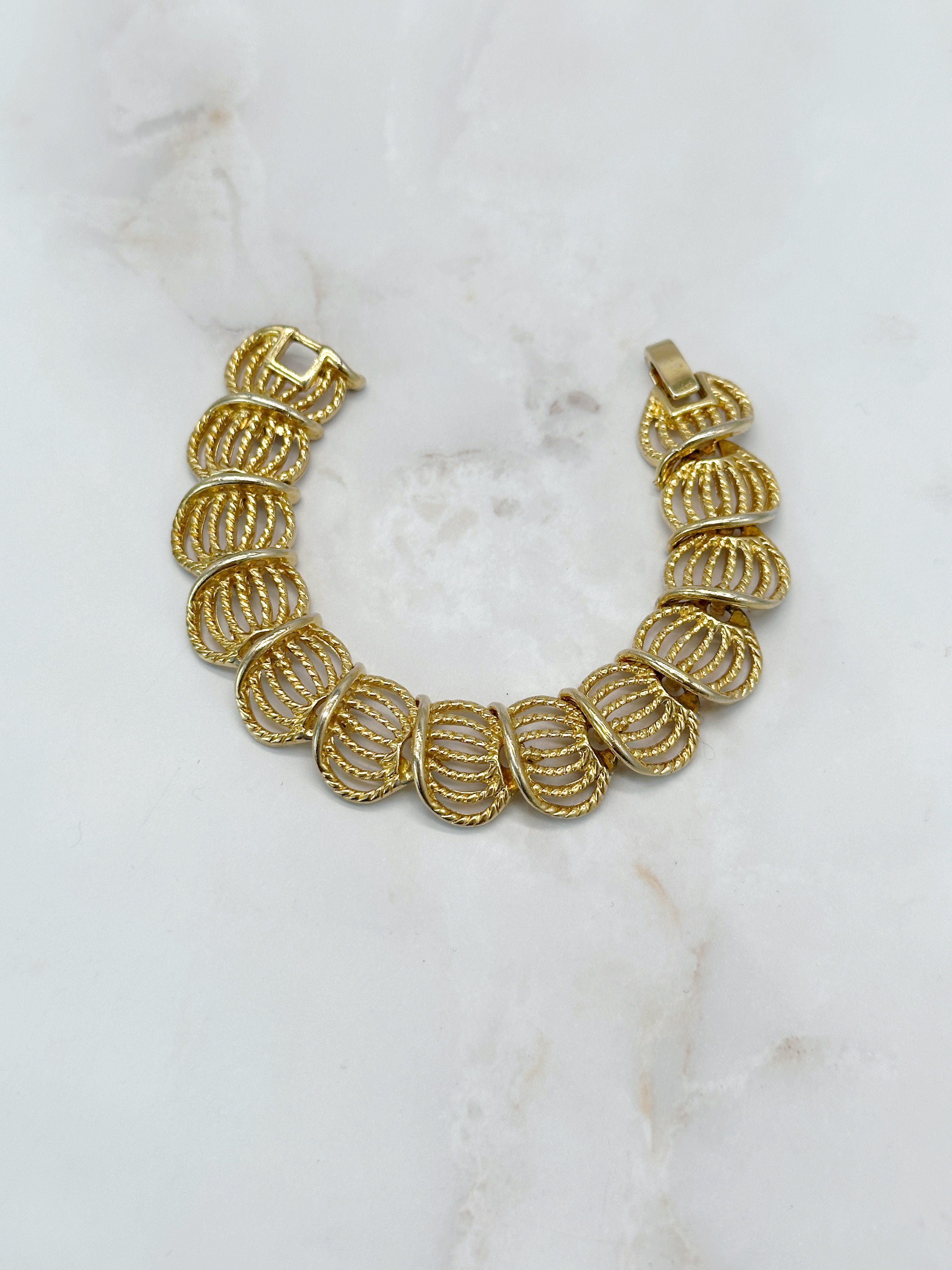 Delicate vintage link bracelet gold-plated