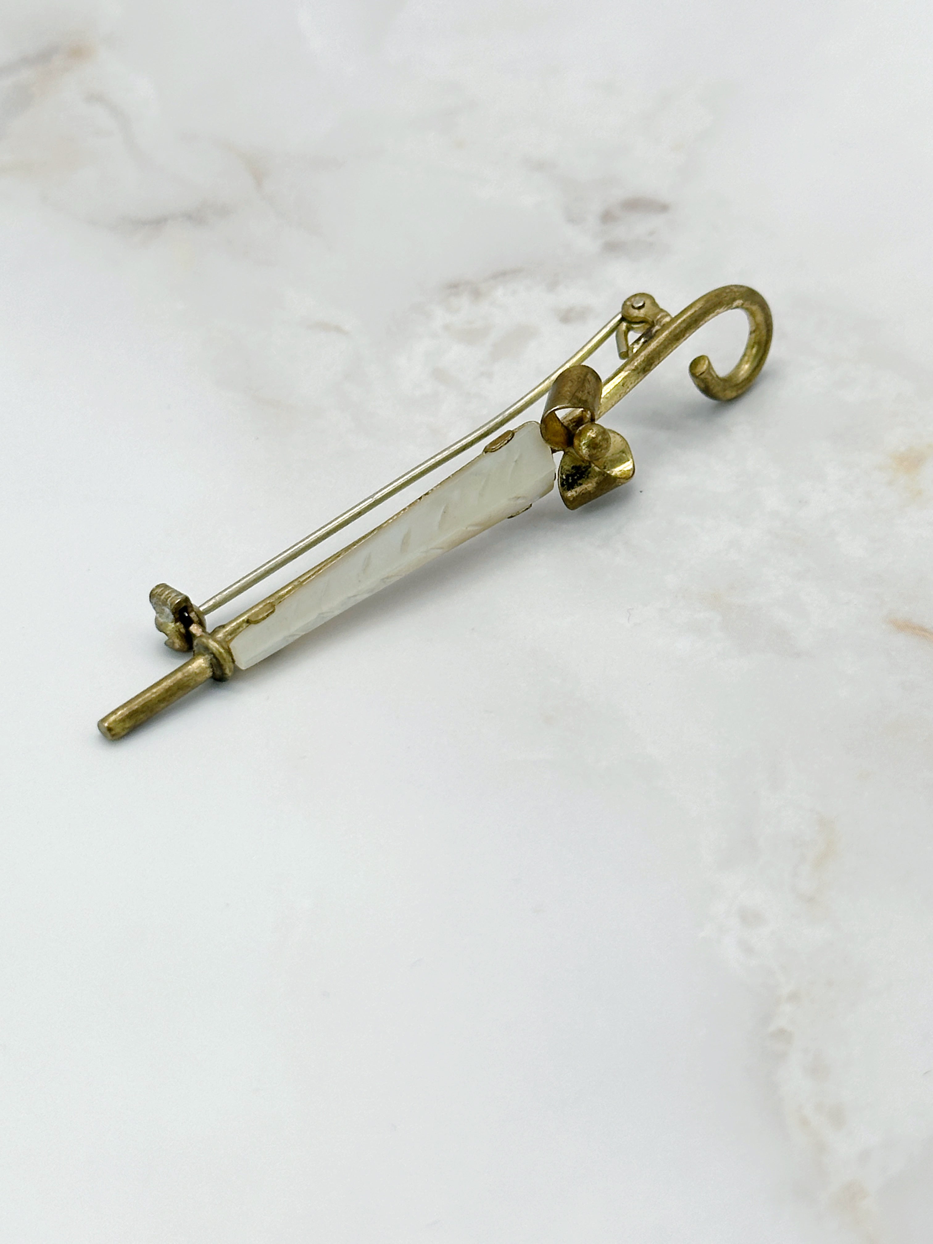 Ausgefallene Vintage Brosche Regenschirm mit Perlmutt