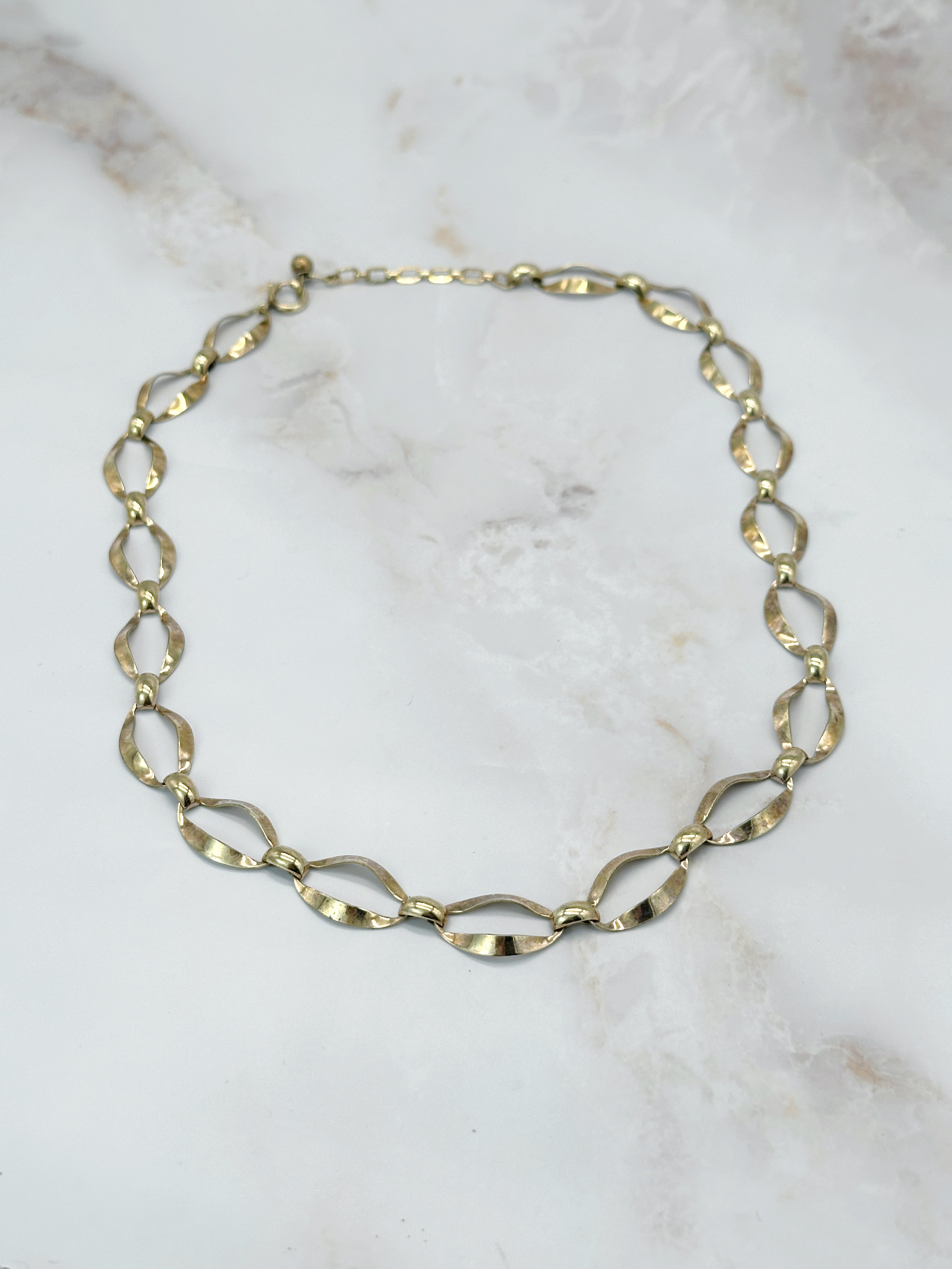 Klassische vergoldete Gliederkette