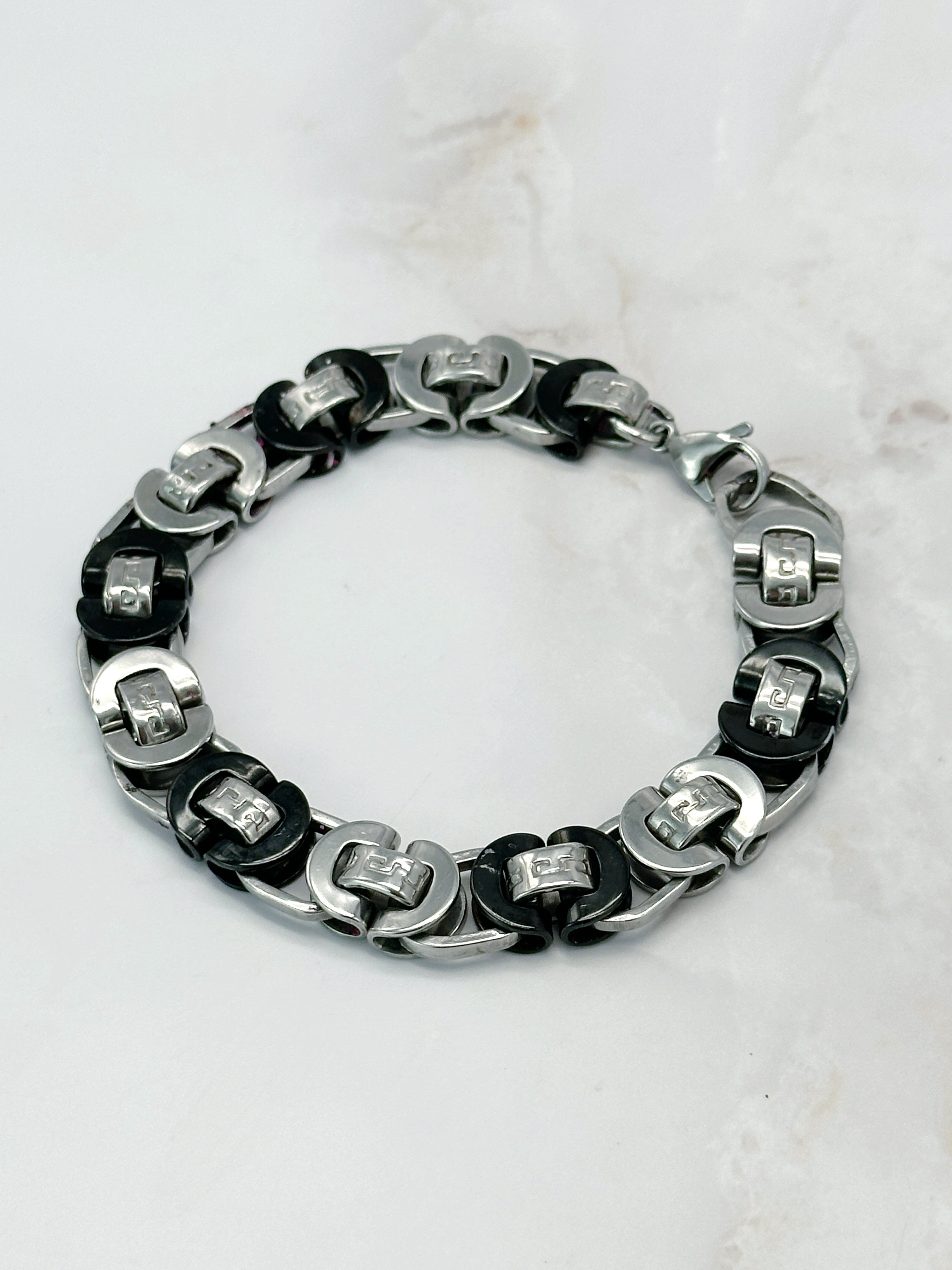 Vintage bracelet enamel look black