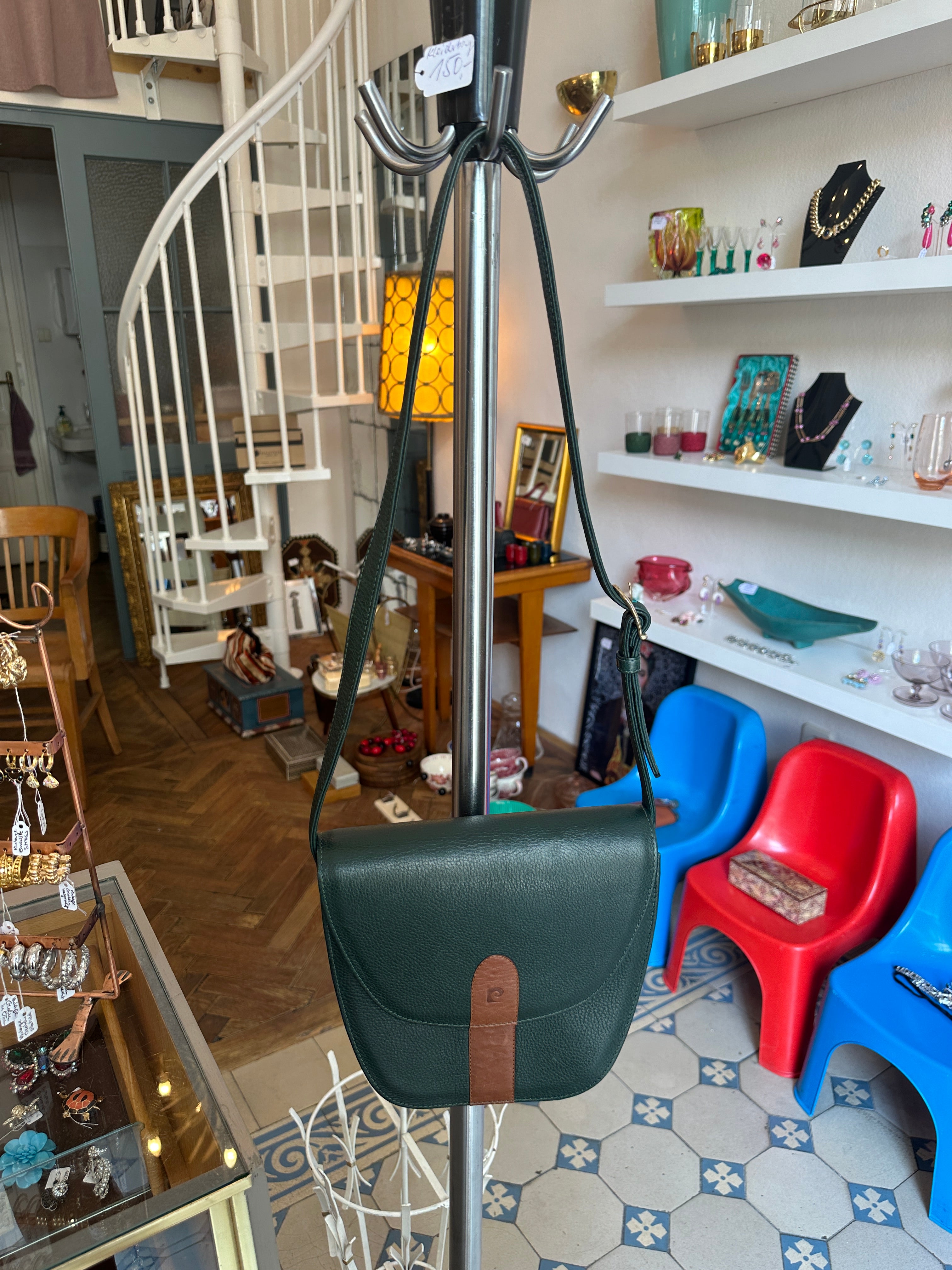 Vintage handbag Pierre Cardin